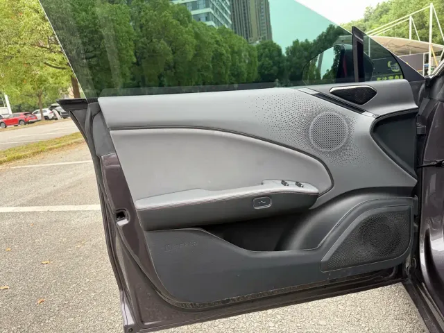 Zeekr 007 GT — Фото автомобиля 11