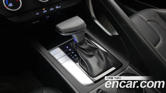 Hyundai AVANTE Avante (CN7) 1.6 LPi (Для проката) — Фото автомобиля 9