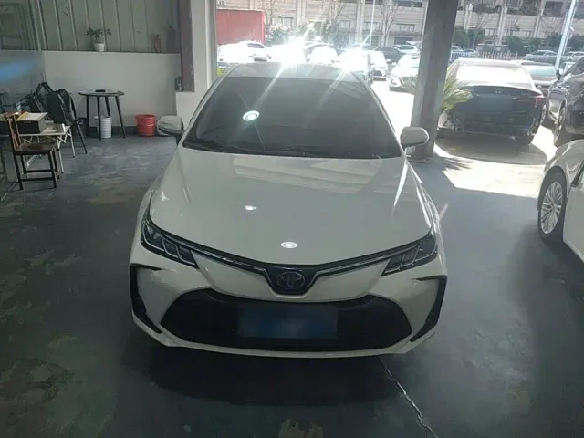 Toyota Corolla — Фото автомобиля 2