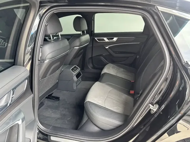 Audi A6L — Фото автомобиля 22