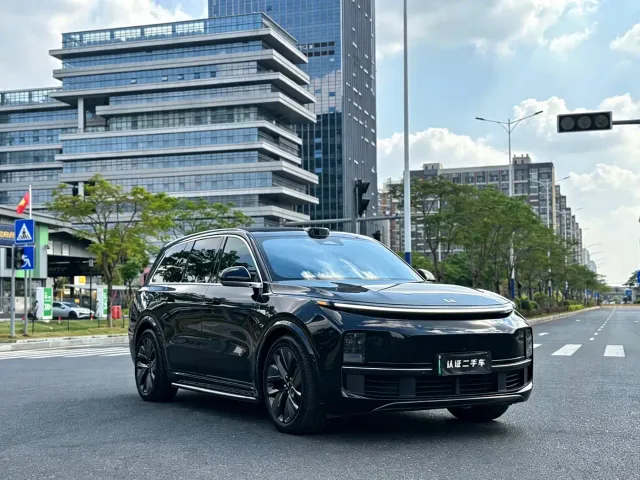Li Auto L9 — Фото автомобиля 3