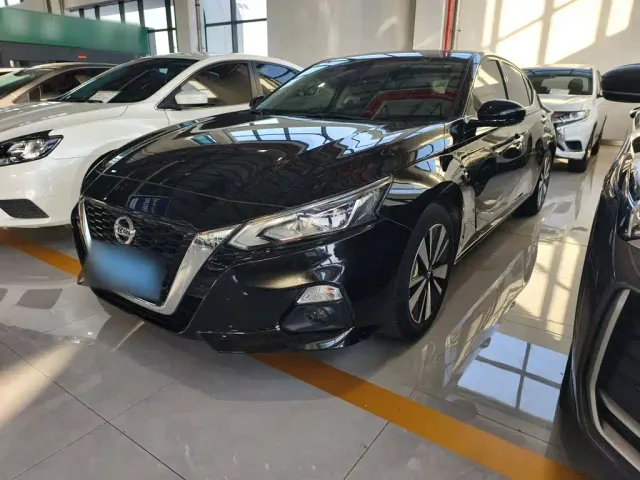 Фотография автомобиля — Nissan Teana
