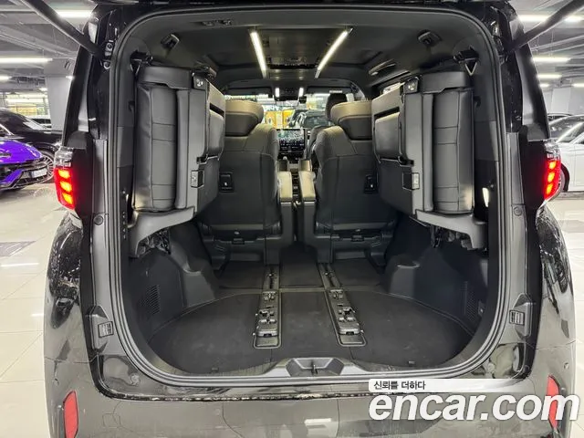 Toyota Alphard — Фото автомобиля 13