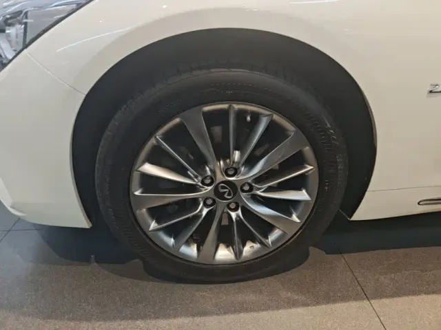 Infiniti Q50L — Фото автомобиля 22