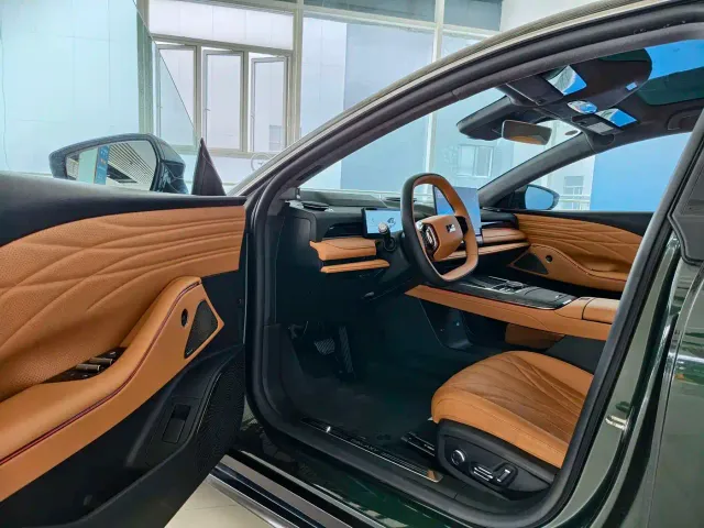 Geely Galaxy Xingyao 8 — Фото автомобиля 5