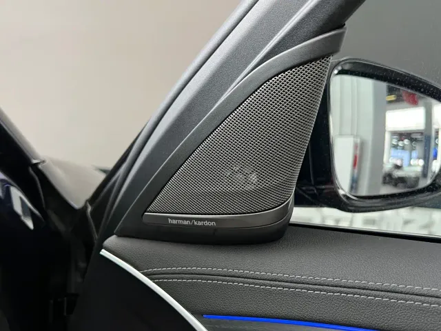 BMW 5 Series — Фото автомобиля 8