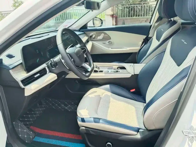 Chery Arrizo 8 — Фото автомобиля 5