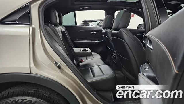 Cadillac XT4 2.0 Sport AWD — Фото автомобиля 11