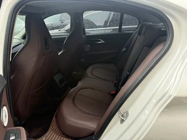 BMW 1 Series — Фото автомобиля 4