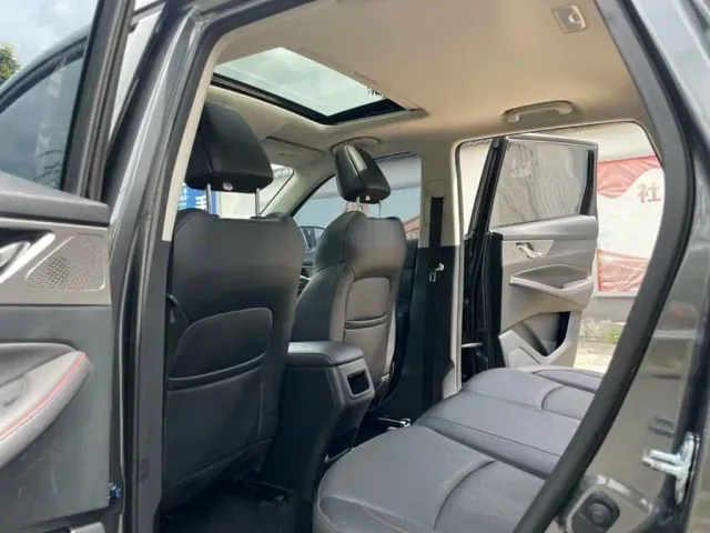 Changan CS35 Plus — Фото автомобиля 12