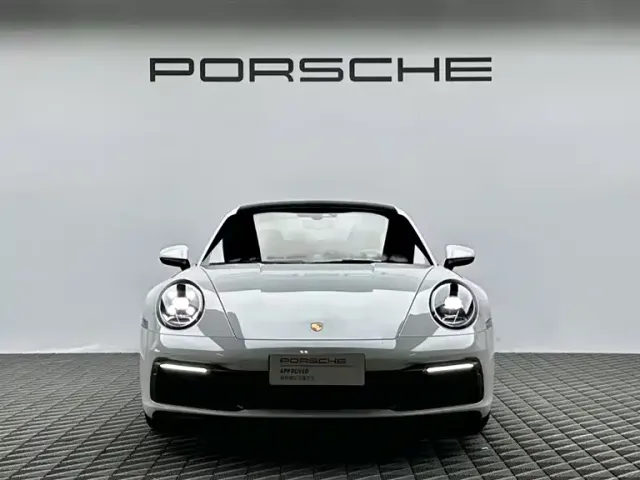 Porsche 911 — Фото автомобиля 2