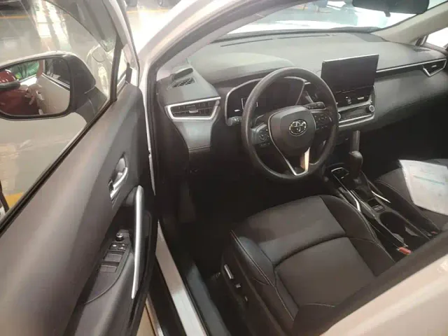 Toyota Frontlander 2024 2.0L Smart Hybrid Dual Engine Luxury Edition — Фото автомобиля 15