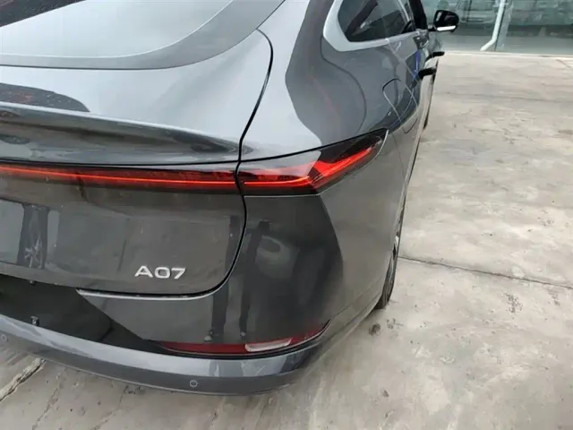 Changan Qiyuan A07 — Фото автомобиля 7