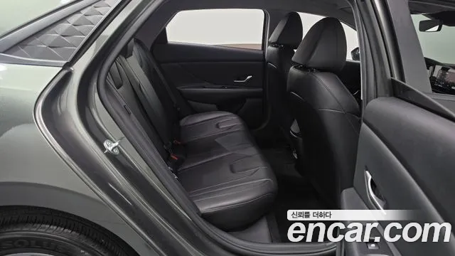 Hyundai Avante CN7 — Фото автомобиля 11