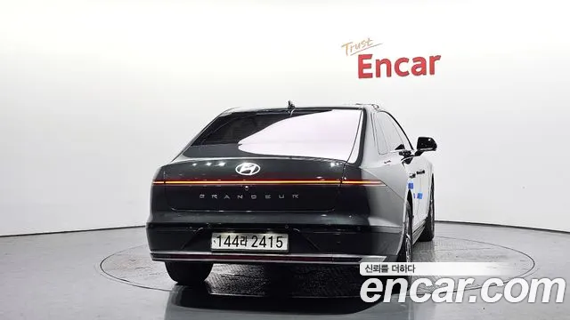 Hyundai Grandeur Grandeur (GN7) 2.5 Бензин 2WD — Фото автомобиля 4