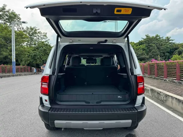 Toyota Prado — Фото автомобиля 15