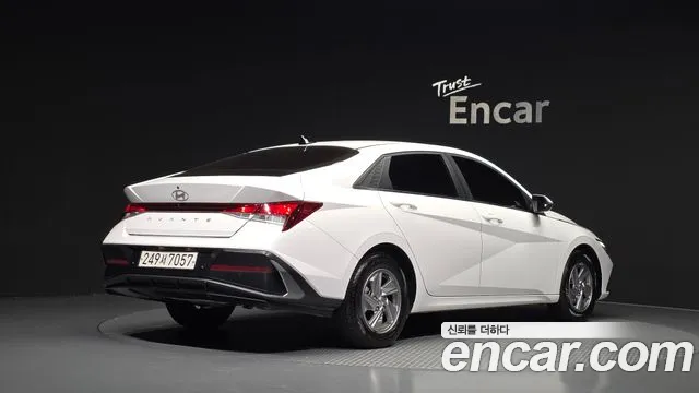 Hyundai Avante — Фото автомобиля 2
