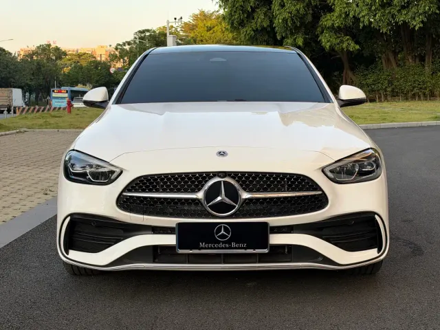 Mercedes-Benz C-Class — Фото автомобиля 2