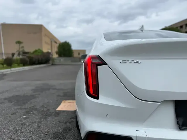 Cadillac CT4 — Фото автомобиля 10