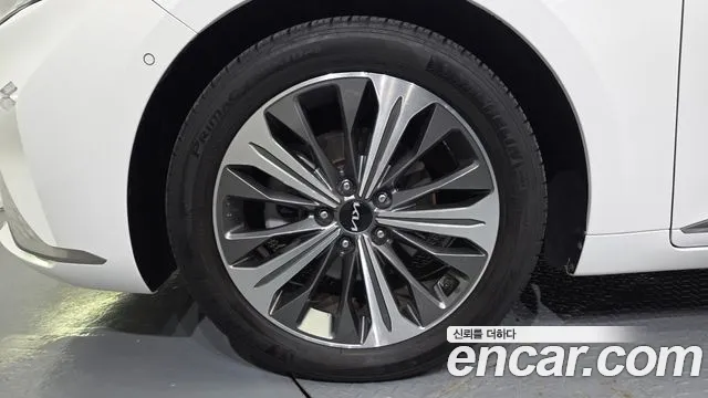 Kia K8 Signature — Фото автомобиля 5