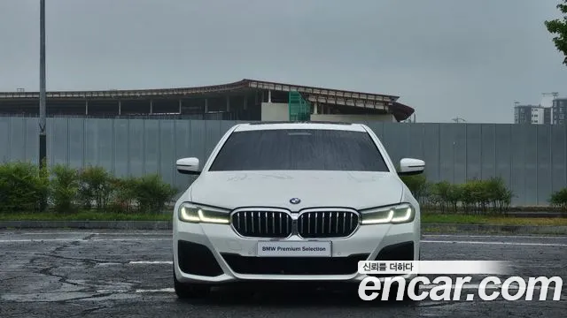 BMW 5-Series — Фото автомобиля 3
