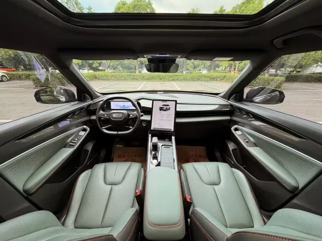 Geely Boyue — Фото автомобиля 12