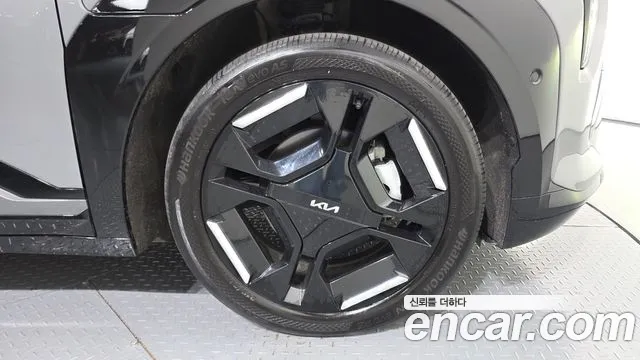 Kia EV3 — Фото автомобиля 5