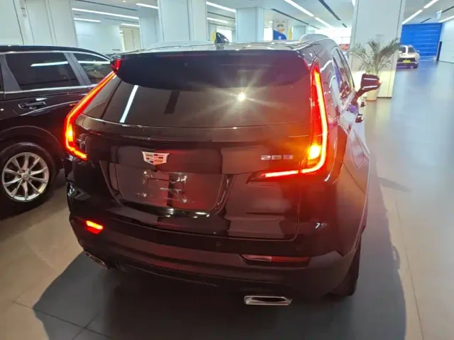 Cadillac XT4 — Фото автомобиля 5