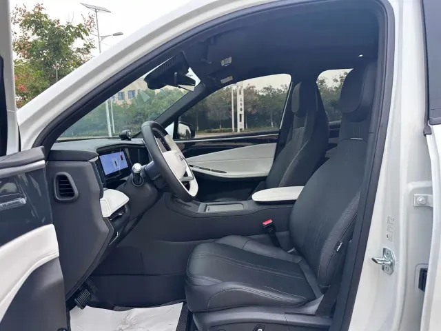 Geely Galaxy L7 — Фото автомобиля 8