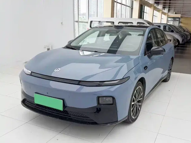 Leapmotor B01 — Фото автомобиля 2