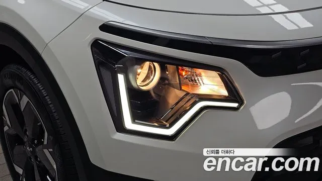 Kia Niro — Фото автомобиля 7