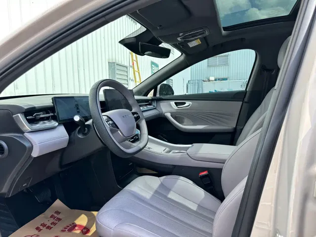 Roewe M7 DMH — Фото автомобиля 4