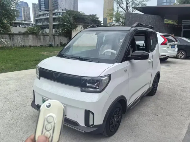 Фотография автомобиля — Wuling Hongguang Mini EV