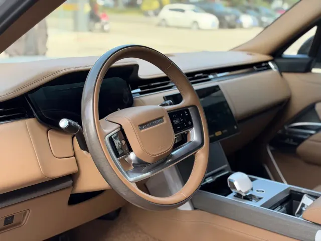Land Rover Range Rover — Фото автомобиля 3