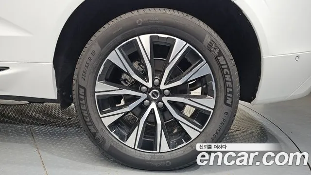 Volvo XC60 2nd Gen — Фото автомобиля 6