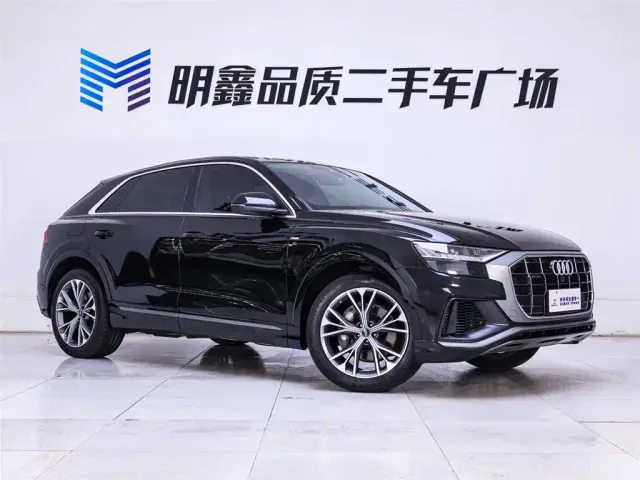 Audi Q8 — Фото автомобиля 5