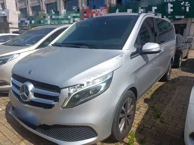 Фотография автомобиля — Mercedes-Benz V-Class