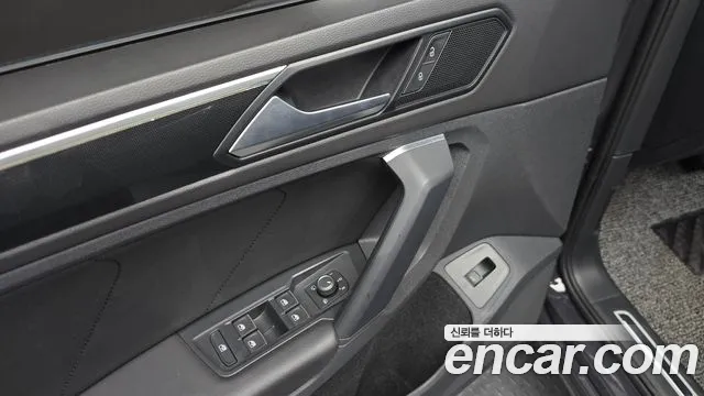 Volkswagen Tiguan Tiguan 2 поколение 2.0 TDI Prestige — Фото автомобиля 15