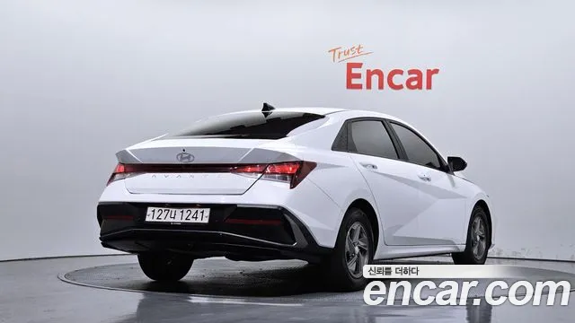 Hyundai Avante — Фото автомобиля 2