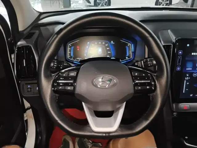 Hyundai ix35 — Фото автомобиля 10