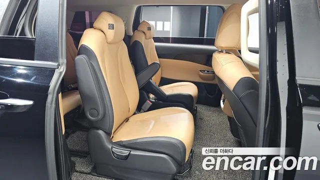 Kia Canival Carnival 4 поколение 9 мест Prestige — Фото автомобиля 12