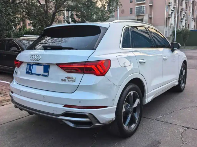 Audi Audi Q3 2022 35 TFSI Fashion Dynamic — Фото автомобиля 3