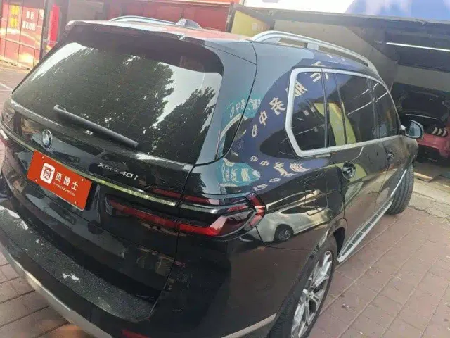 BMW X7 — Фото автомобиля 3