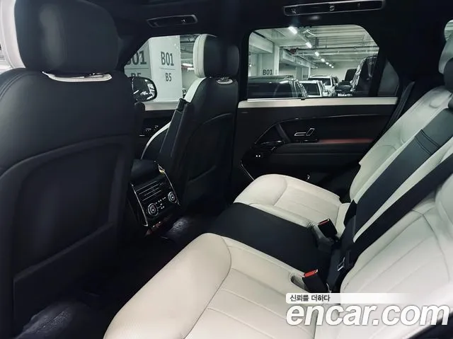 Land Rover Range Rover Sport — Фото автомобиля 10