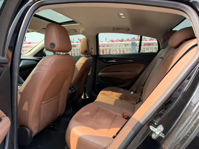 Buick Regal — Фото автомобиля 14