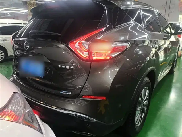 Nissan Murano — Фото автомобиля 6