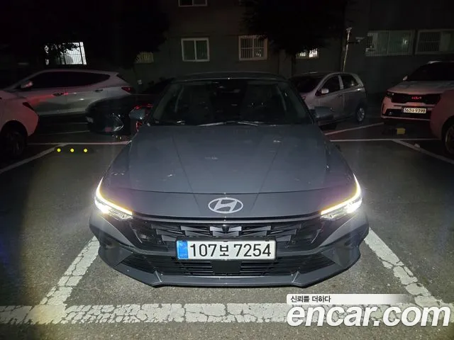 Фотография автомобиля — Hyundai Avante CN7