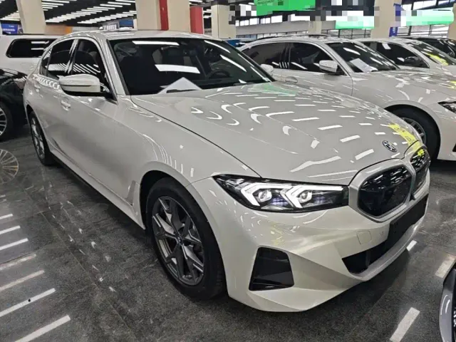 BMW i3 — Фото автомобиля 3
