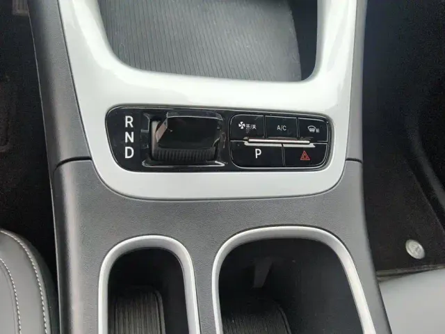 Geely Starry Wish — Фото автомобиля 16