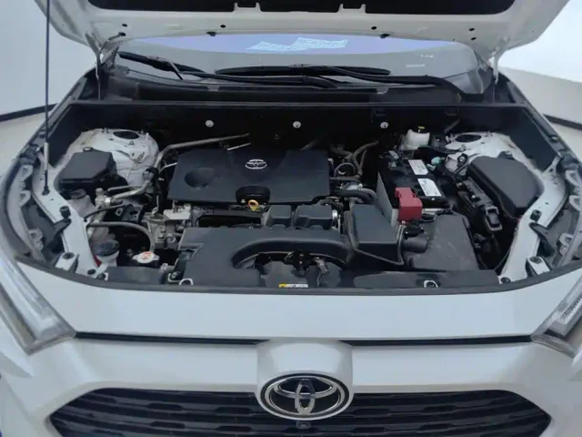 Toyota RAV4 — Фото автомобиля 10